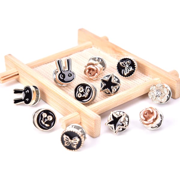 10 stk/sett Mini perleblomst krystall brosjeknapper rhinestones