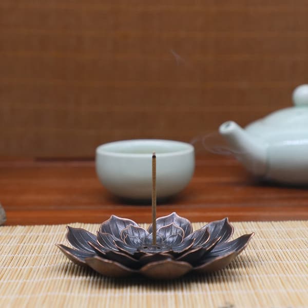 Leoy Incense Burner Buddhism Lotus Line suitsukelevy bronze L