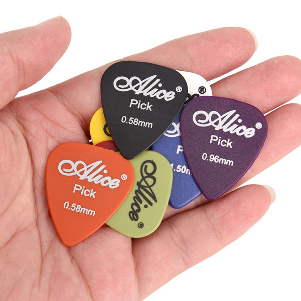 50 kpl / set sähkökitaran valinnat Plectrum kitaratarvikkeet