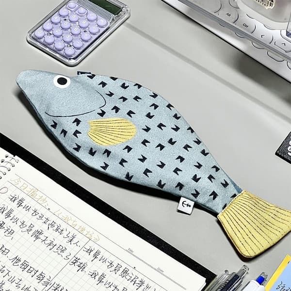 Fiskformad Nyhet Pennfodral Fisk Penna Väska Fisk Myntfoder blue