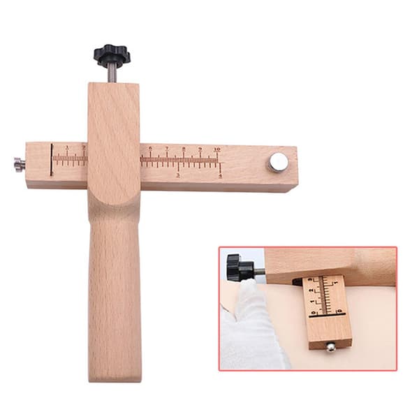 Justerande läderrem i trä med 5 blad 18cm