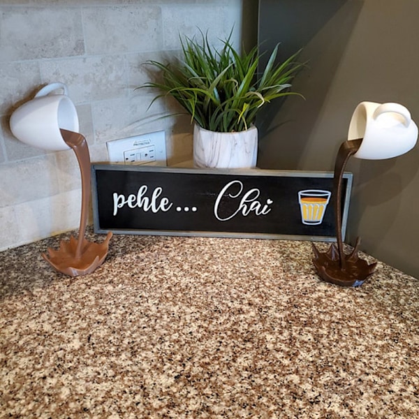 Flydende Spildende Kaffe Kop Skulptur Køkken Dekoration A3