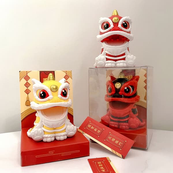 Lucky Dancing Lion Soldriven heminredning Red