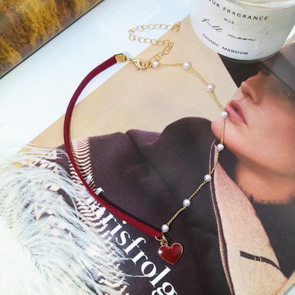 Mode Kvinder Perle Asymmetri Chokers Rødt Hjerte Halskæder Charm