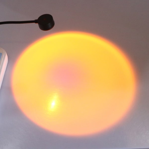 1 kpl auringonlaskulamppu LED- USB yövaloseinävalo Multicolor