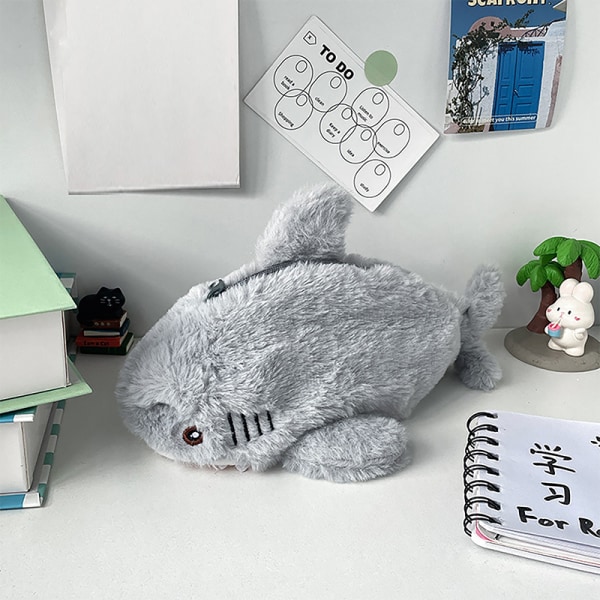 1st e Plush Shark Case Skolmaterial 1PCS