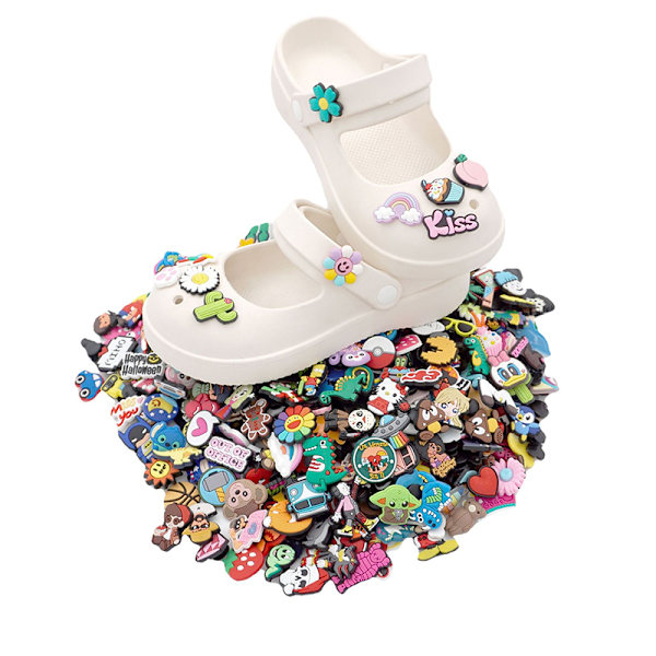 30st tecknade skoberlocker för Bubble Sandaler Skotillbehör 30pcs
