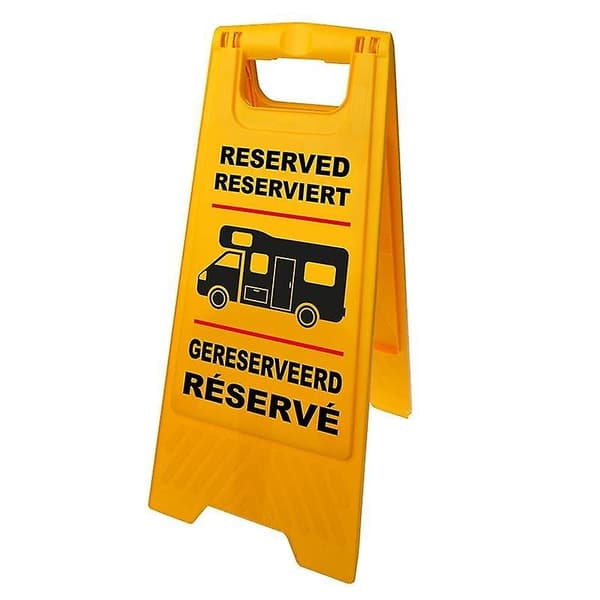 Pladsskilt \"Reserveret\" til autocamper