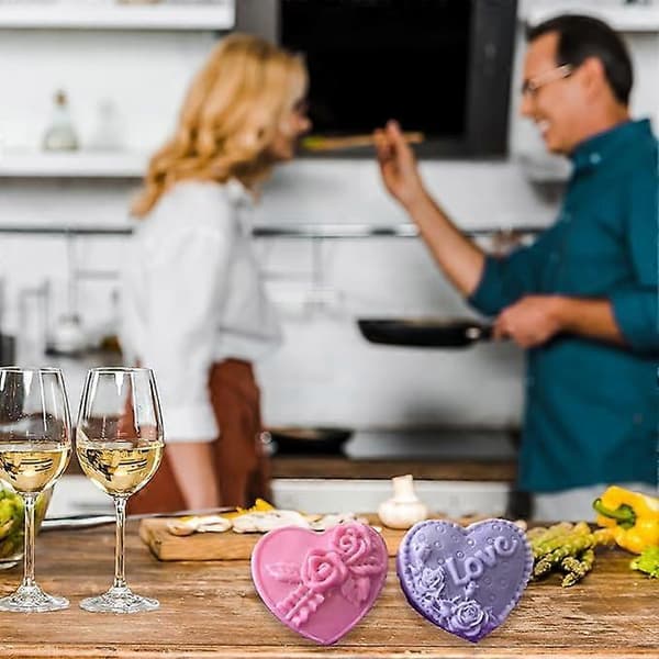 [KK] Hjerteformede sæbeforme, silikoneform med indlejret rose og teksten 'Love' 1pc