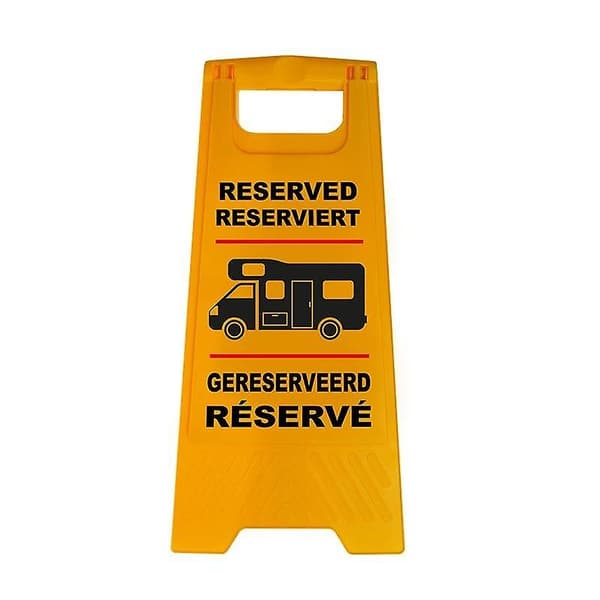 Pladsskilt \"Reserveret\" til autocamper