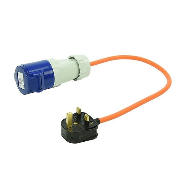 Adapterikaapeli 40cm -liittimestä CEE-liittimeen