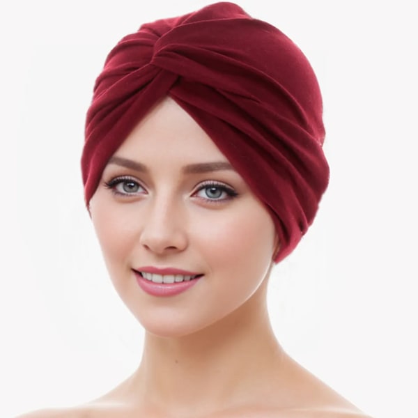 Stretch Turbanhatt med Korsad Twist Design Bekväm och mångsidig huvudbonad för damer wine