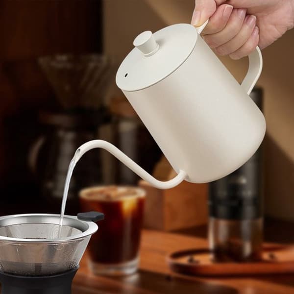 Hældekande med svanehals, rustfrit stål med lang smal tud og låg til kaffe- og tebrygning, creme, 600 ml