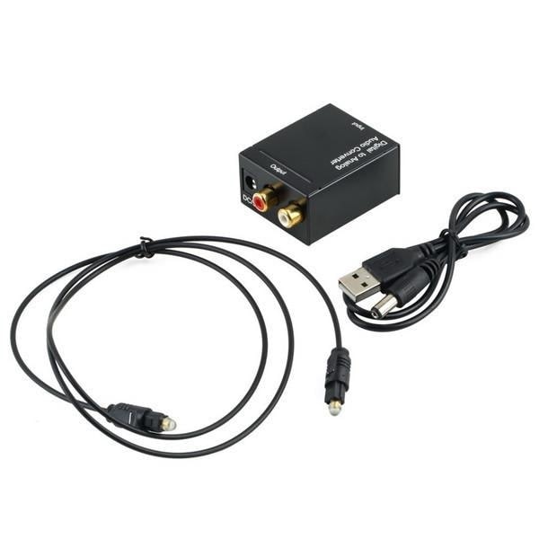 Digitaalinen-analoginen äänenmuunnin toimitetaan USB-latauskaapelilla ja optisella kuitukaapelilla