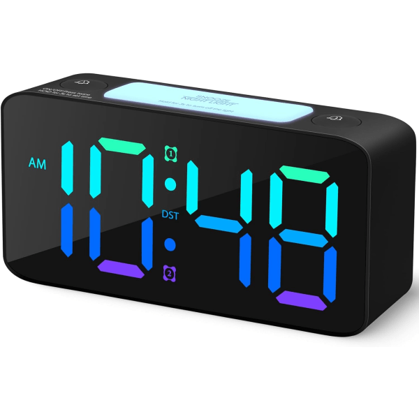 Superhög väckarklocka för tunga sovare, digital klocka med 7-färgs nattljus, justerbar volym, dimmer, USB-laddare, små klockor för sovrum