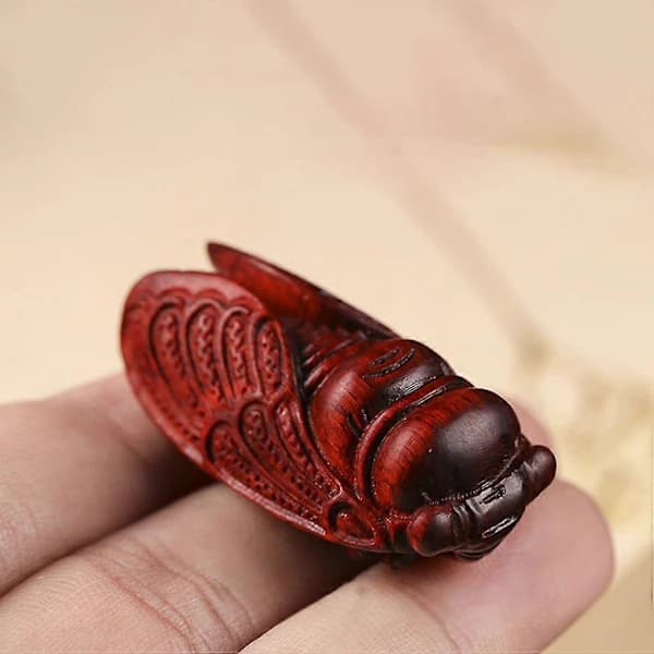 Handgjort träcikada ornament 10 cm, antal 1