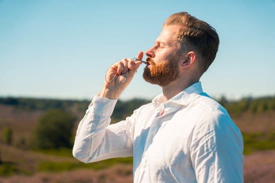 AIKI Åndedrætstræner Halskæde, Halskæde til Åndedrætsarbejde i Rustfrit Stål til Stresslindring, Afslapning og Rygestop, Space Gray 25 Tommer