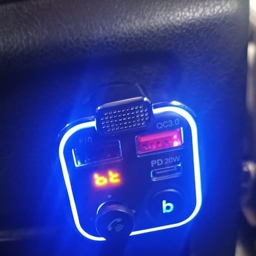 [XJ] Bluetooth FM-sender & Oplader 20w - Til bilen - Billader 101