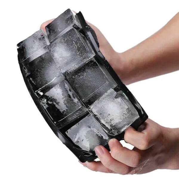 Stackable Ice Cube Tray with Lid - 8 Large Ice Cubes Black