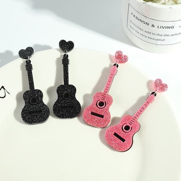 Klassiske guitarøreringe i pink