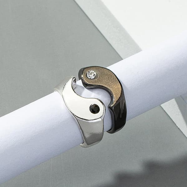 Trendy Punk Ringer i Legering Yin Yang Sladder Stable Ringer for Student Tenåring Søster 2x