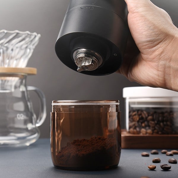 Kaffe Kvarn USB Uppladdningsbar Kaffeböna Kvarn med Rostfritt Stål Blad, Kaffe Kvarn med Borste (CA)