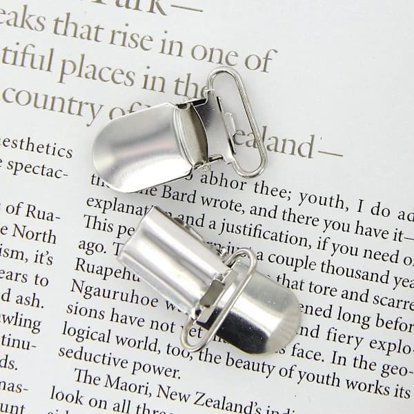 20 x Hängslen Spännen Remkrokar 20 mm Silverfärgade