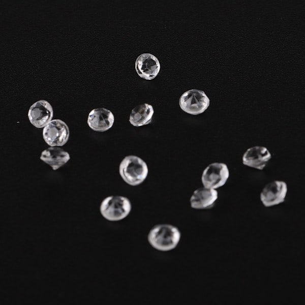 5000 stk. 3 mm transparent bryllupskonfetti fest plastik diamant glitrende ædelstene dekor (hvid)