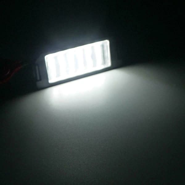 Vit 18-LED Nummerpladelygte Udskiftning til Hyundai Veloster Genesis 2D Kia S