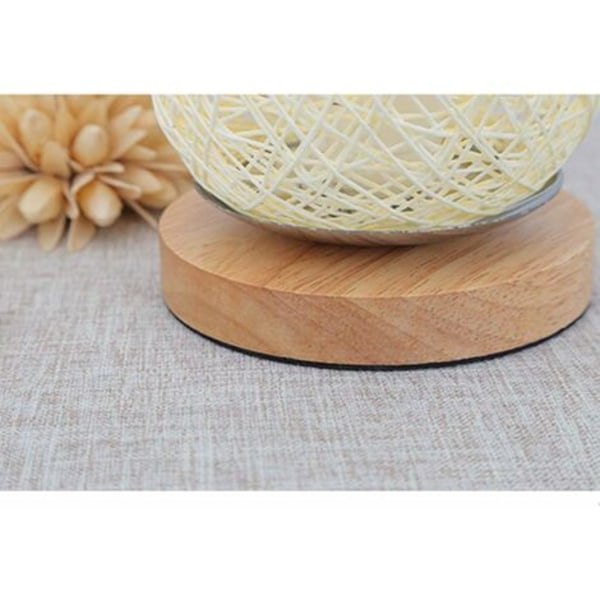 Sengelampe i rattan snor og træfod (Beige).ca