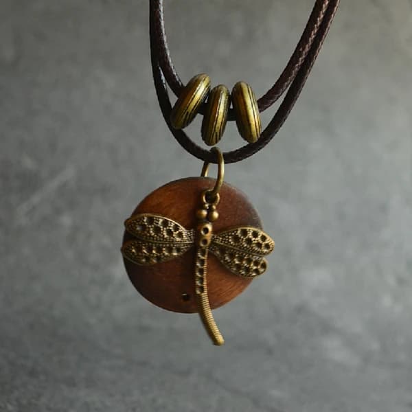 Brunt träklot choker chunky hängsmycke halsband dam