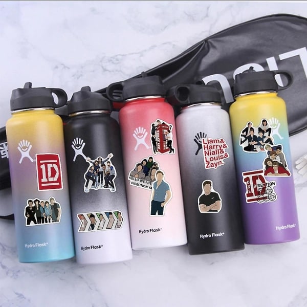 100 One Direction -piirroskuvatarrat (noin)