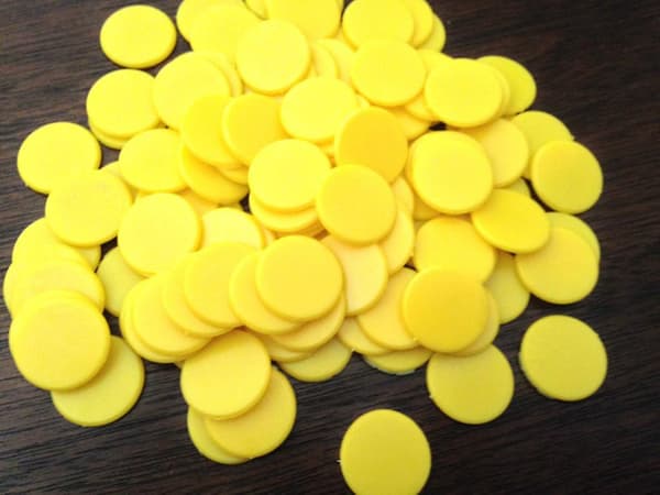 300x Opaque Plast Spelmarker Tiddly winks Räknefärdighet (LGL)