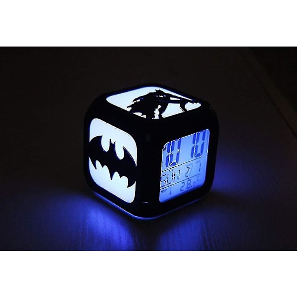 Superhelt Batman Alarmur 3d Stereo Stum LED Nattelys Elektronisk Ur Højre Spil (syv Farver Usb Opladning) [L]