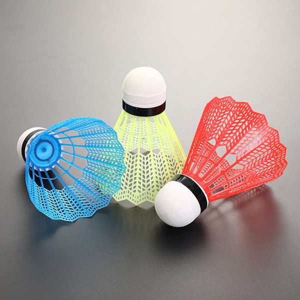 Bärbara badmintonbollar 12-pack för utomhusbadminton (LGL)