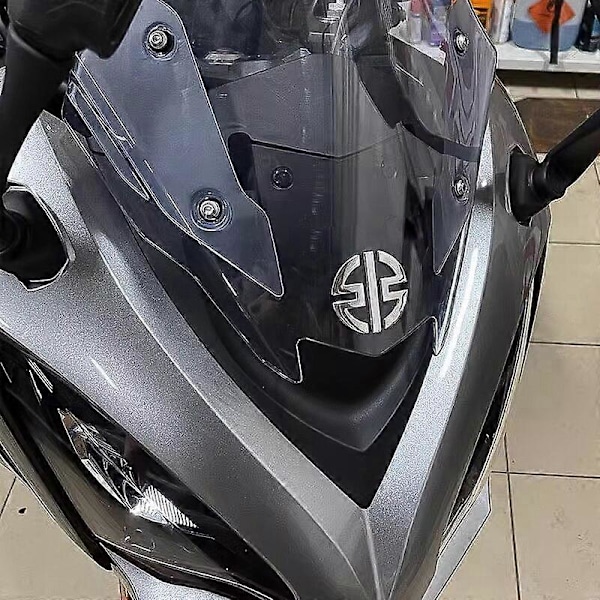 3D Moottoripyörätarrat 2 kpl Katepaneelitarroja Tankin logot Kawasaki H2R Z125 Z250 Z300 Z400 Z650 Z800 Z1000 moottoripyörän polvi- ja säärisuojat LGL Gold