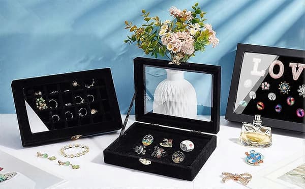Displayboxar Displayfodral för Mynt, Medaljer, Pins, Märken (LGL) black