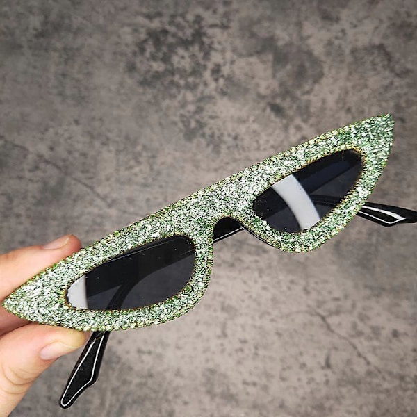 Pienet kissansilmälasit kivillä, bling-strassi aurinkolasit naisille, merkki design, punk timantti aurinkolasit Lunette De Soleil Femme LGL Pink