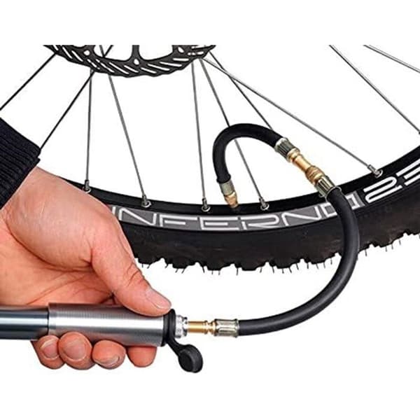 Däckpumpsförlängare - 16 cm - 2 flexibla ventilförlängare - svart ventilförlängare med lock - adapter