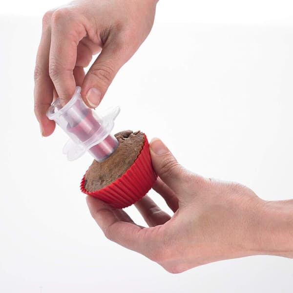 Muffinsform. Lengde: 6 cm. Plast. Hvit/Rød. 30132270