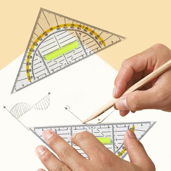 Geometriska trianglar, 16 cm. Förpackning med 2. För studenter, kontor, designers, målare, etc.