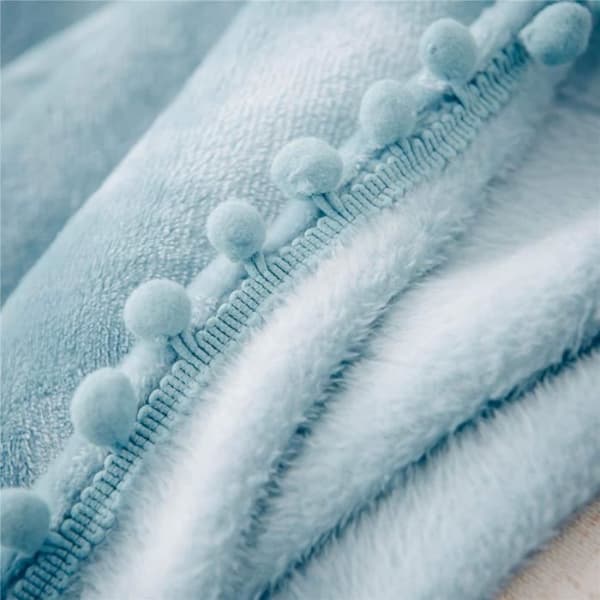 Fleece Tæppe 130 x 150 cm - Blødt - Fluffy - Lyseblåt