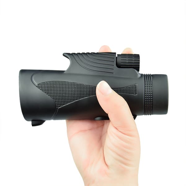 High-resolution monocular telescope with 12x magnification
