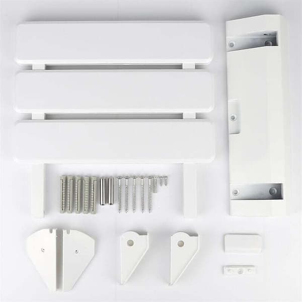 Sammenleggbart dusjsete i aluminium og ABS. 330 x 320 x 70 mm