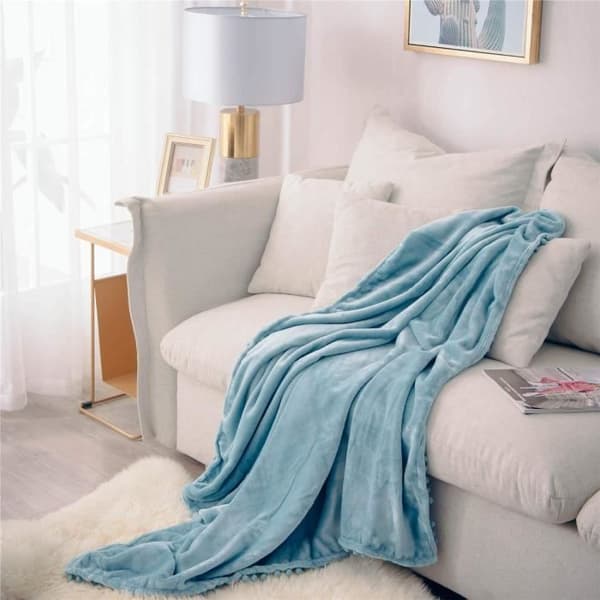Fleece Tæppe 130 x 150 cm - Blødt - Fluffy - Lyseblåt