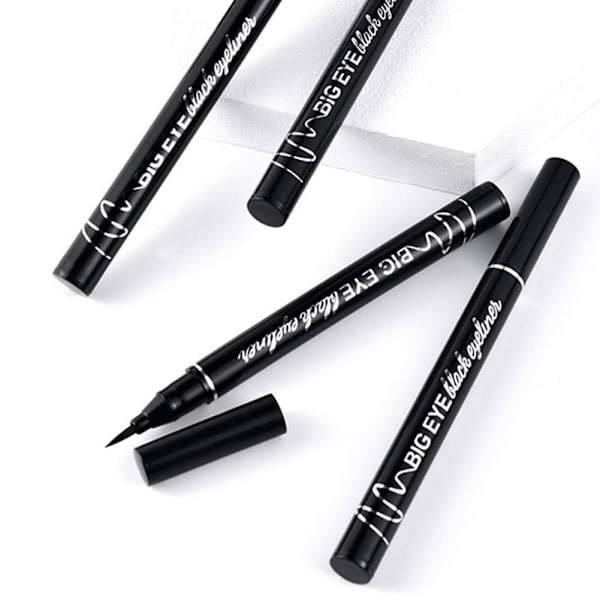 Flytande Eyeliner Penna Vattentät och Svettsäker Långvarig Kladdfri och Eyeliner Inte O2E9