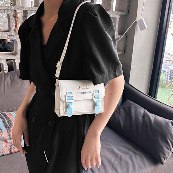Fyrkantig väska i collegestil för damer, anime, söt Jk-mode, trendiga axelväskor, väskfärg ny D9c8 black one size