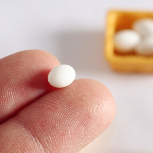 1x Ägg med bricka Dockhus Miniatyr 1:12 Köksmat Ingrediens C one-size