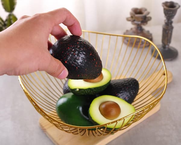 Fruktfat*lotusblad høyt gull