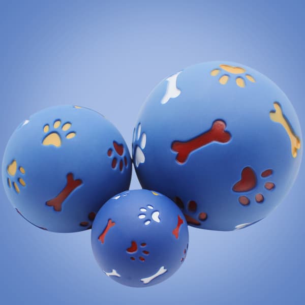 Aktivitetsbold af plast til hunde, 5 cm i diameter
